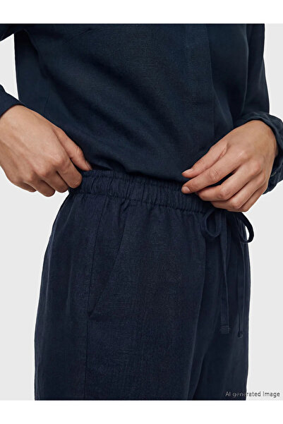 LC Waikiki Γυναικείο λινό παντελόνι σε μπλε ναυτικό χρώμα με ελαστική μέση