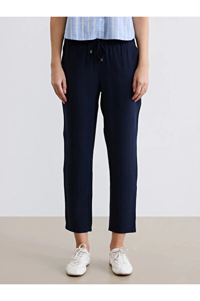 LC Waikiki Γυναικείο παντελόνι με ελαστική μέση σε μπλε ναυτικό χρώμα