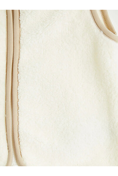 LC Waikiki Ecru High Collar Plush Baby Boy Vest