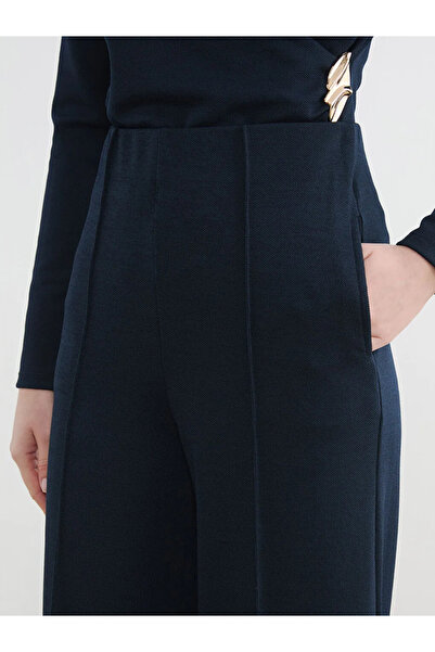 LC Waikiki Γυναικείο παντελόνι σε μπλε ναυτικό χρώμα με ψηλή μέση και φαρδιά ...