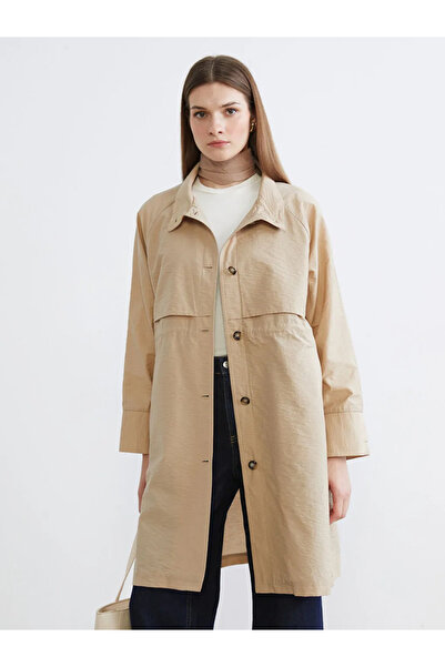 LC Waikiki Μπεζ πουκαμισένιο γυναικείο αδιάβροχο με γιακά