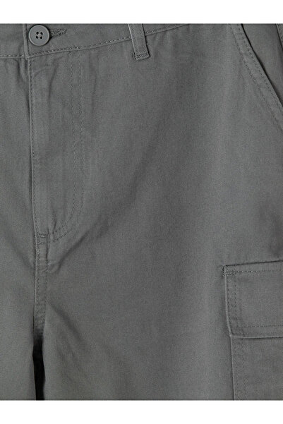 LC Waikiki Γκρι ανδρικό σορτς κάργκο από γαμπαρντίνα σε κανονική γραμμή