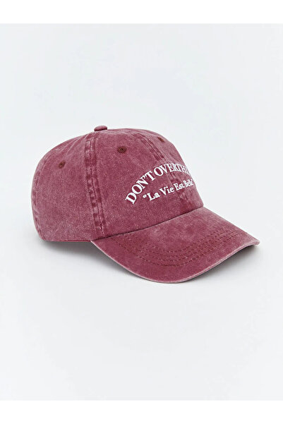 LC Waikiki Κόκκινο καπέλο γυναικείο από γκαμπαρντίνα με κεντημένο σλόγκαν