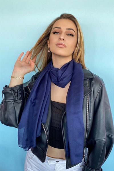 TAKIŞTIR Σάλι σε μπλε ναυτικό χρώμα