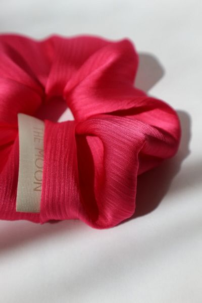 THE MOON Pink Scrunchie Hair Clip