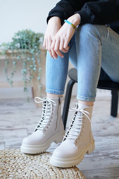 SadiasSpyder Γυναικείες μπότες Keira Lace-Up Flat Ankle Boots