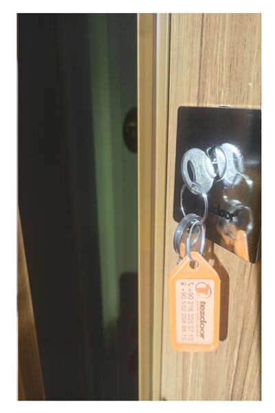 Tezdoor Çelik Kapı Modelleri Siyah Kasalı Rustik Çizgili Düz Model Daire Kapısı Sol Açılım