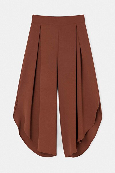 Drop by TrendyolMilla Smeđe plisirane hlače opuštenog kroja TDRSS26PL00027