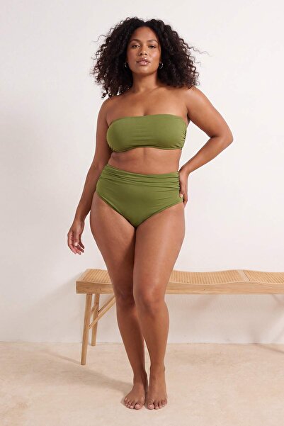 Trendyol Curve Πράσινο λάδι ανθεκτικό στο χλώριο και στο νερό, μακράς διάρκει...