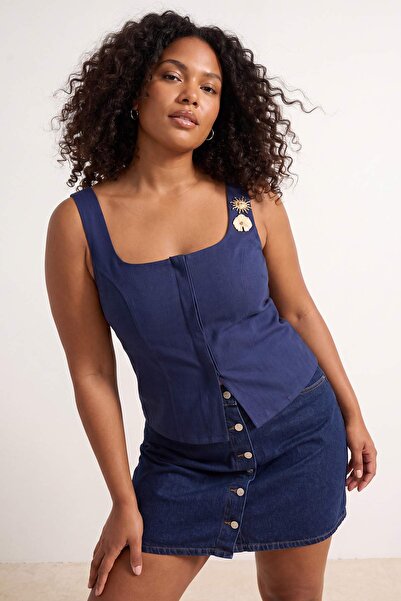 Trendyol Curve Μπλούζα Navy Blue με χρυσά αξεσουάρ Ελαστικό Γκαμπαρντίνα Υφαν...