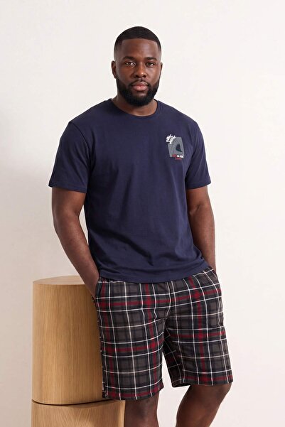 Συλλογή Trendyol Σετ πιτζάμες μεγάλου μεγέθους Navy Blue Regular Cut με στάμπ...