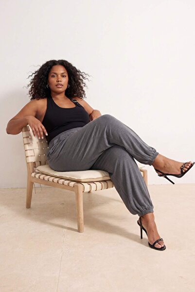 Trendyol Curve Ανθρακί πλεκτό παντελόνι σε μεγάλο μέγεθος με ελαστική μέση κα...