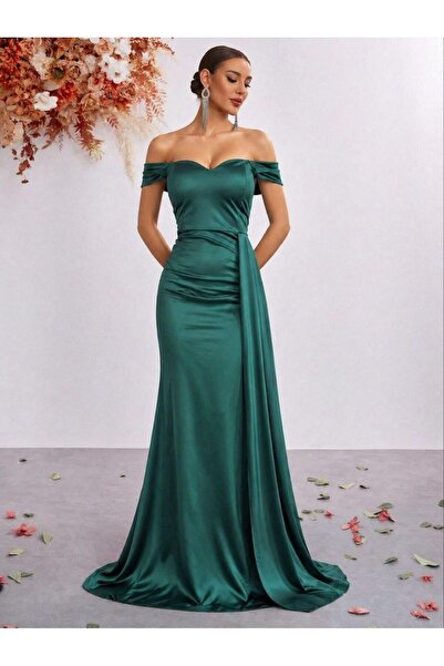 Modafeminen Σατέν υφασμάτινο φόρεμα μάξι με ανοιχτούς ώμους 582441 Σμαραγδί