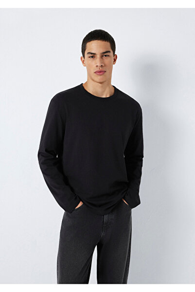 Mavi Langärmliges schwarzes Basic-T-Shirt mit lockerer Passform / bequemem Sc...