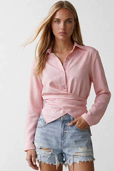 Trend Alaçatı Stili Ροζ Λινό Πουκάμισο Sofia με Λεπτομέρεια Δεσίματος σε Σταυ...