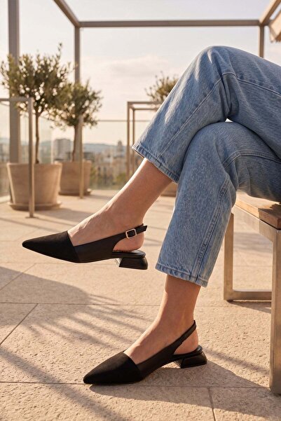 Modezya Γυναικεία παπούτσια με τακούνι Ophelia σε μαύρο ματ σατέν με λουράκι ...