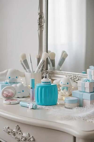 Cınnamoroll Sanrio Lisanslı Velvet Cake Kadın Parfüm 50 ML - Figürlü Mavi Şiş...