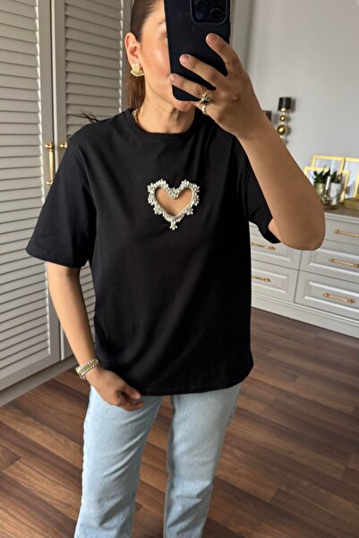 EEES KADIN GÖĞÜS PENCERE TAŞLI KALP DETAY RELAXED TSHIRT BLUZ