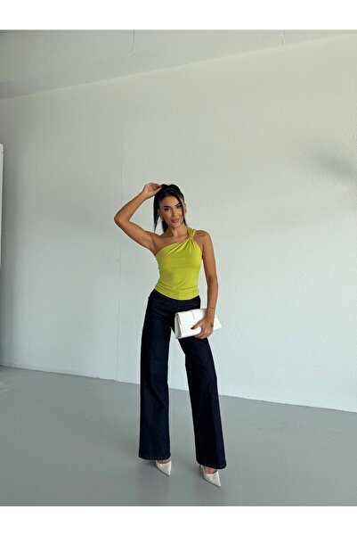 EEES KADIN TOKA DETAY TEK KOL CROP BLUZ
