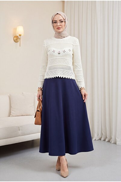 HİJABAYA Πλεκτό πουλόβερ με κεντητό διάτρητο σχέδιο λουλουδιών