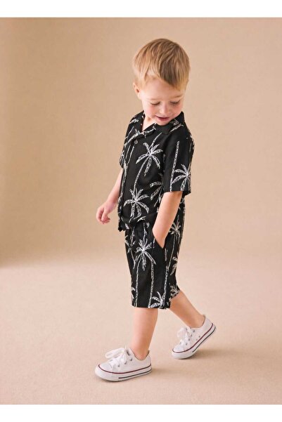 CHİCKİDSWEAR Σετ καλοκαιρινό πουκάμισο και σορτς για αγόρια με σχέδιο φοίνικα...
