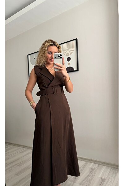 İNVİSUS Κοντομάνικο φόρεμα με λεπτομέρεια σκίσιμο στη μέση