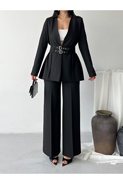 Ekim Store Σετ δύο τεμαχίων με μπλέιζερ με λεπτομέρειες στο πέλος, ζώνη και π...