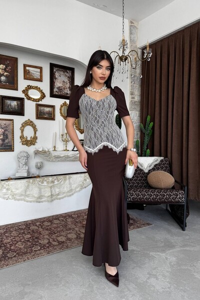 Julidress Φόρεμα με δαντέλα και λεπτομέρειες σε σχήμα V, Premium Maxi