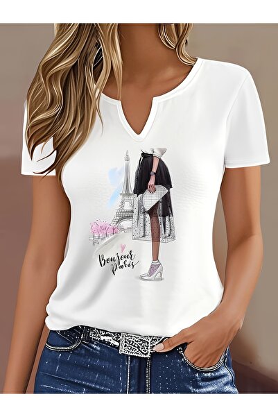 mercoledi Γυναικείο μπλουζάκι με στάμπα σε λευκό χρώμα, με μισό μανίκι σε σχή...