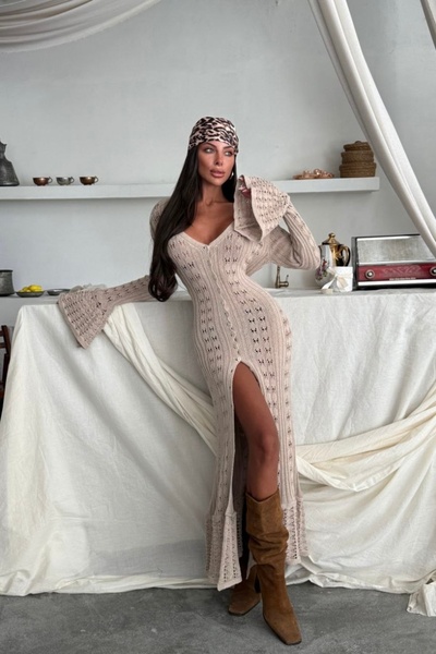 Auroveen Διάτρητο μάξι φόρεμα με κουμπιά και λαιμόκοψη V για το καλοκαίρι AV3712