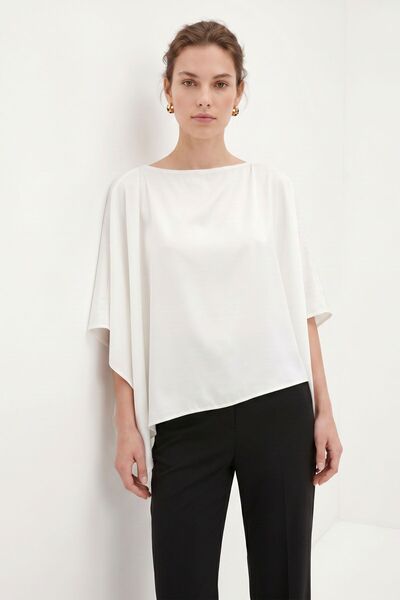 Rays Εκρού Ασύμμετρη Μπλούζα με Λαιμόκοψη Βάρκα 261103