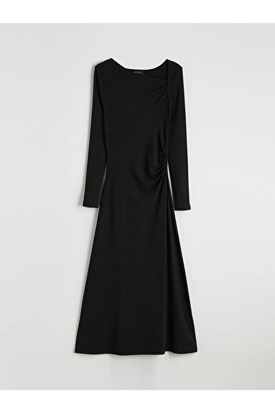 LC Waikiki Μαύρο φόρεμα με λαιμόκοψη και κορδόνια