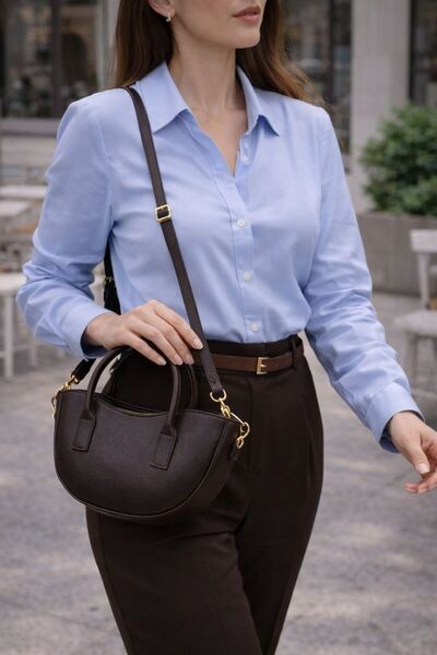 Moda Sekiz Γυναικεία τσάντα ώμου με κομψή λεπτομέρεια και χιαστί λουράκια