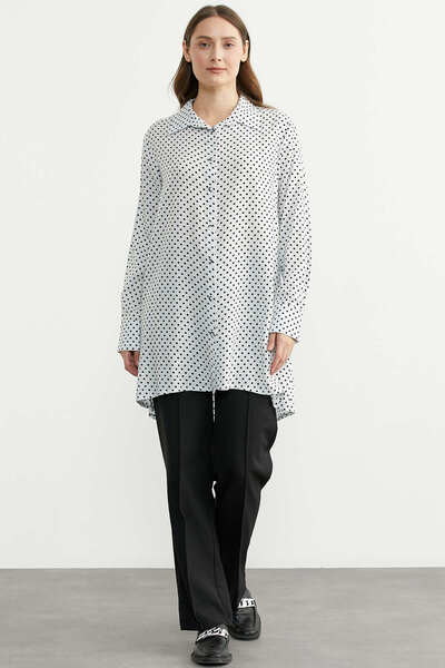 Sementa Μακρύ πουκάμισο βισκόζης με πουά σε μεγάλο μέγεθος - Λευκό