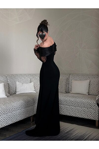 Reef fashion A very elegant black dress