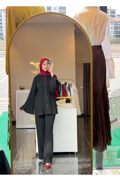 Gizem Karademir Boutique Kol Detaylı İkili Takım