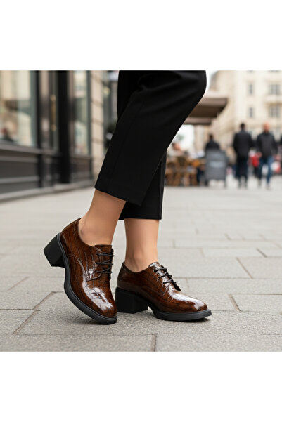 Platin Tan Patent Leather Crocodile Print Women's Lace-Up Casual Heeled Shoes