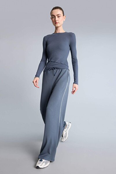 DeFacto Παντελόνι αθλητικού τύπου με φαρδιά μπατζάκια και κανονικό μήκος D712...