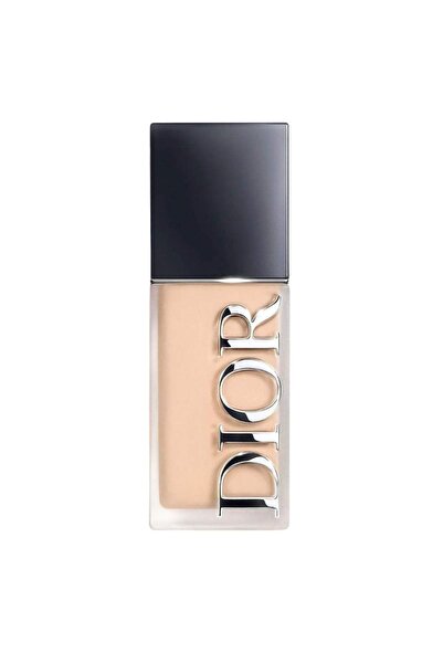 Dior Forever Skin Mat 24 saat ultra kalıcı, flulaştırıcı doğal mat fondöten