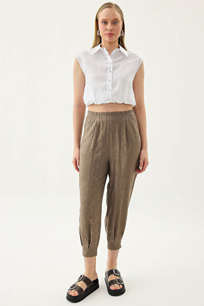 Vitrin Self-Patterned Pleated Carrot Pants with Elastic Waist