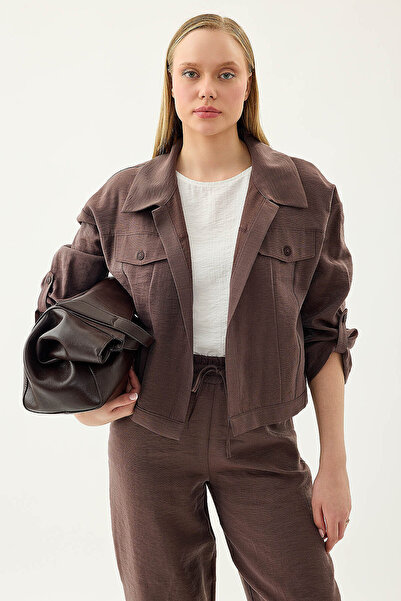 Vitrin Crop Shirt with Pocket and Sleeve Detail