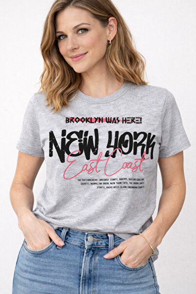 herkesemoda Γυναικείο βαμβακερό μπλουζάκι με λεπτομέρεια εκτύπωσης East Coast...