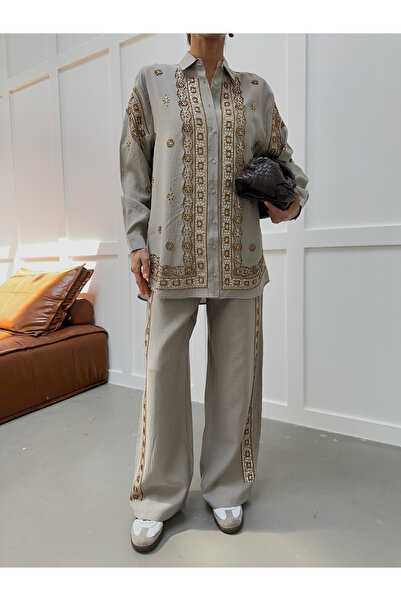 MİA NOURA ΓΥΝΑΙΚΕΙΟ ΠΟΥΚΑΜΙΣΟ ΜΕ ΧΑΝΤΡΕΣ ΜΠΡΟΣΤΑ, ΠΙΣΩ ΚΑΙ ΣΤΑ ΜΑΝΙΚΙΑ, ΠΑΝΤΕ...