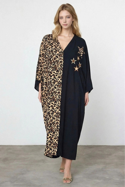 AZRA BUTİK Φόρεμα μάξι με κέντημα λεοπάρ