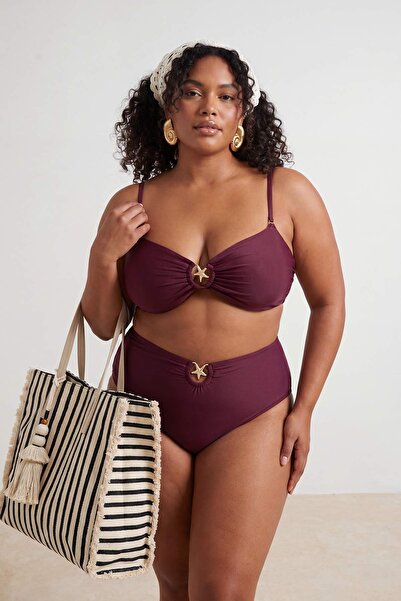 Trendyol Curve Αξεσουάρ με ψηλόμεσο σχέδιο με λεπτομέρειες σε χρώμα δαμασκηνί...