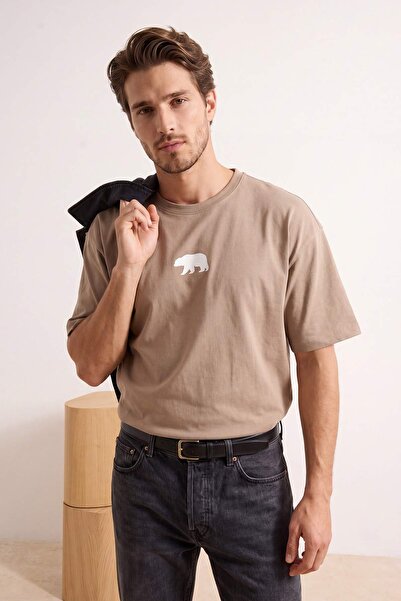 Trendyol Kollektion Beigefarbenes Oversize/Taille-loses, flauschiges, bedruck...