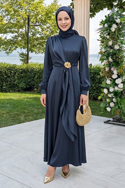 InStyle Φόρεμα από σατέν ίντιγκο με καρφίτσα Cross Allerli