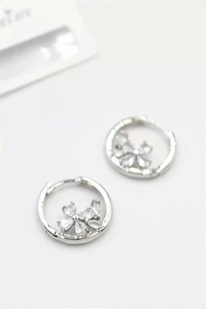 Generic Brand Jewelled Flower Earrings - Silver
