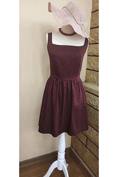 Bordo Kare Yaka Askılı Desenli Mini Günlük Elbise