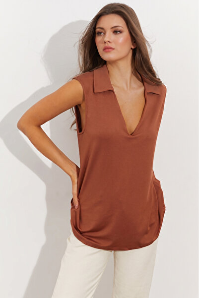 NEW JOURNAL Γυναικεία μπλούζα με λαιμόκοψη πόλο από αμύγδαλο APP1219